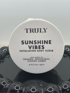 TRULY Sunshine Vibes Exfoliating Body Scrub